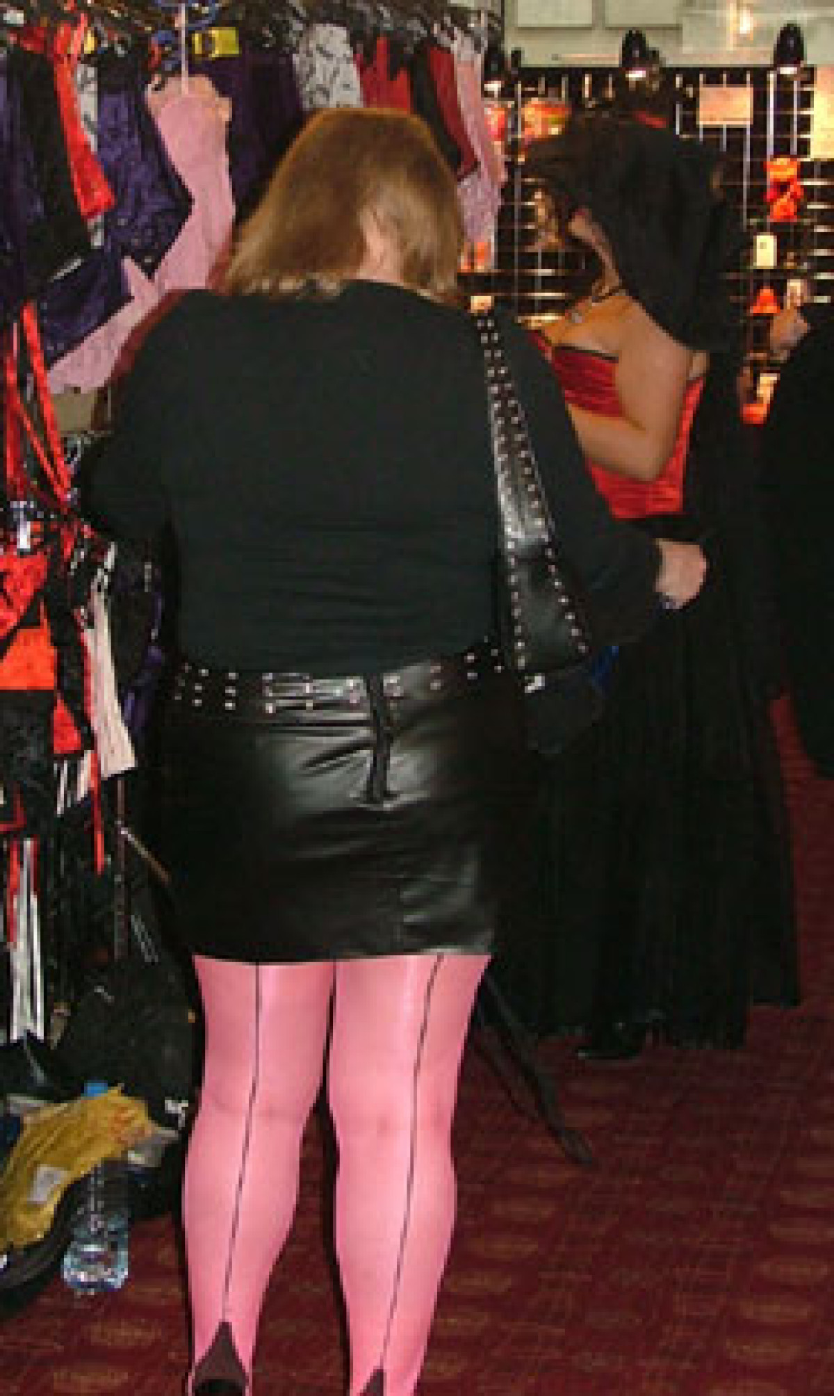 2007 Albums London Fetish Fair Lff2007 05 40Neonpinkfullyfashioned.jpg