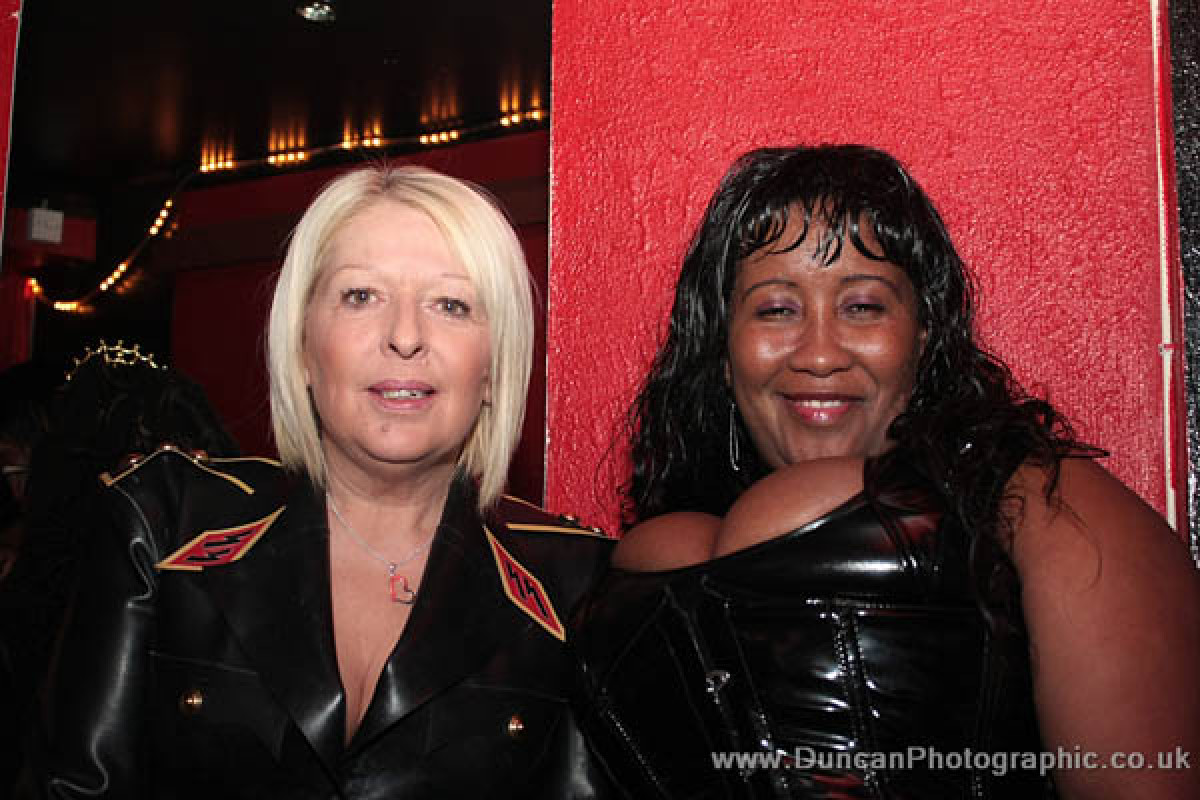 2009 Albums Club Black Whip Club Black Whip April 2009 Bw0409058.Jpg