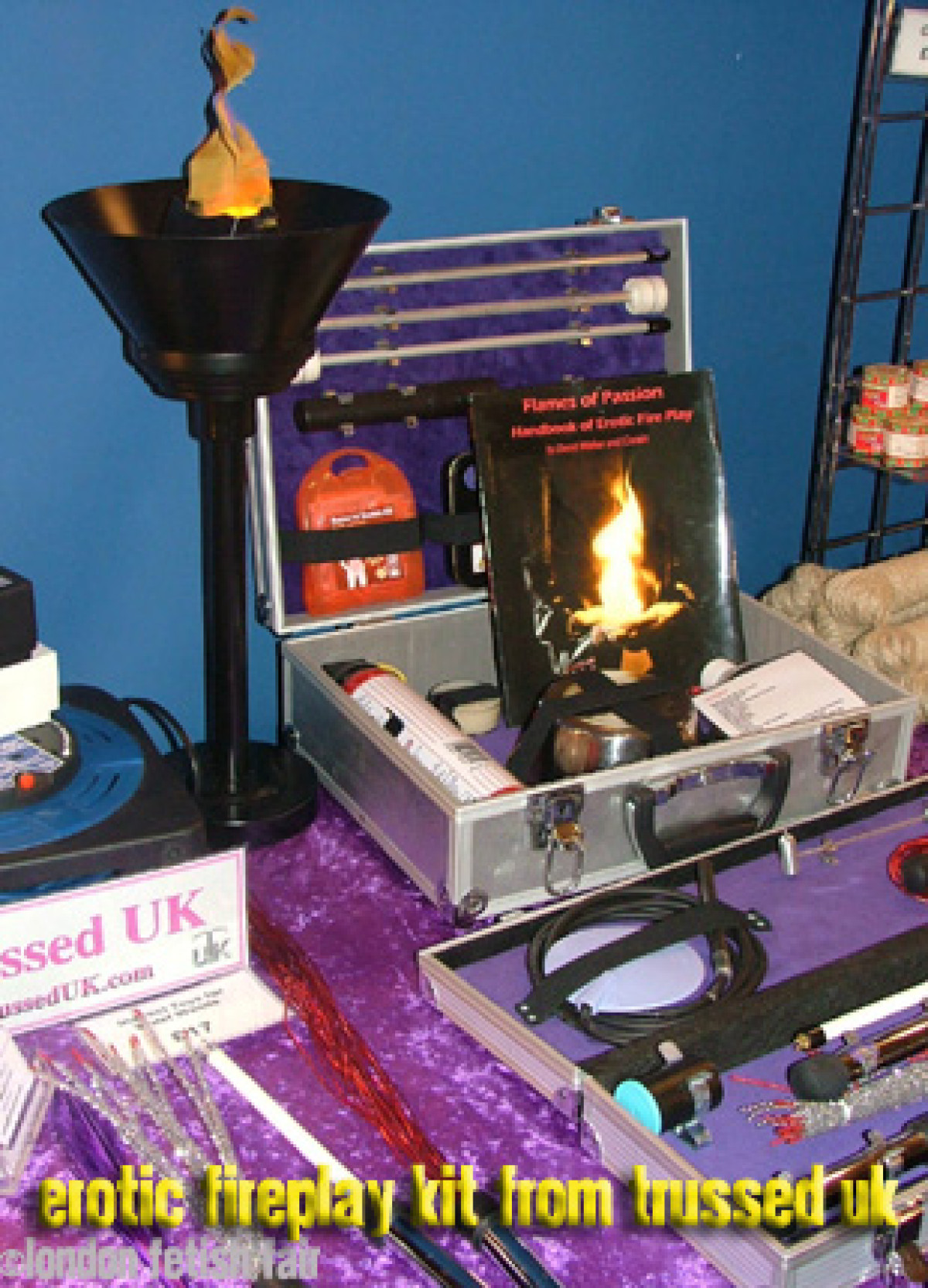 2007 Albums London Fetish Fair Lff 2007 12 37Fireplay.jpg